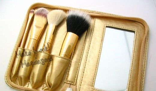 Kit 4 Pincéis para Face Dourados